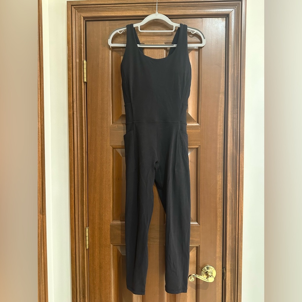 Elegant Black Sleeveless Jumpsuit